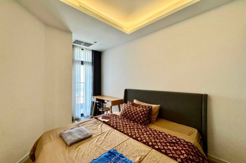 Modern 2 Bedrooms Condo for RENT at The Penthouse Residence in front of AEON Mall 1