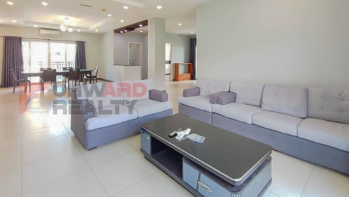 Spacious 4 Bedrooms apartment with gym available for rent in Phsar Doem Thkov Area