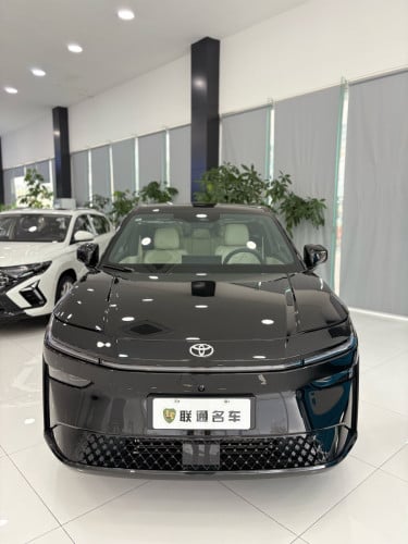 TOYOTA BZ3X EV 610KM FULLOPTION