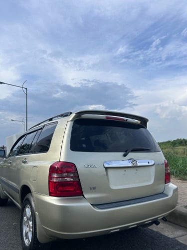 TOYOTA HIGHLANDER  ប៉ុង 1 (2003) ✨