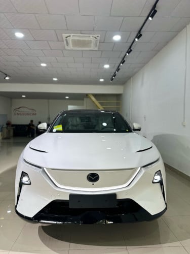 Mazda Ez60 តម្លៃអាចចរចាបាន