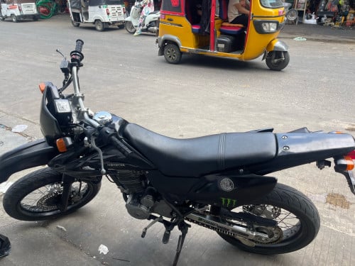 ម៉ូតូលក់សានុំឃ្លាំងអស់សារីត្រឹមនឹងហើយម៉ាសុីនស្ងាត់អេម