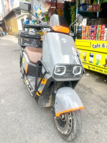 ម៉ូតូ​អគ្គិសនី​