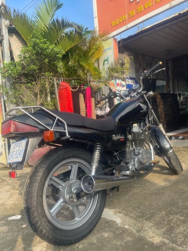 ម៉ូតូណៃហត ឆ្នាំ ផលិត 2002 ម៉ូតូស្អាតសានុំសុីន