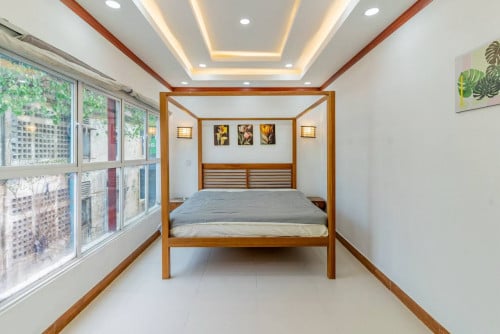 【Renovated House for Rent】	Elegant renovated house 3 bedrooms for rent Close to Central Market
