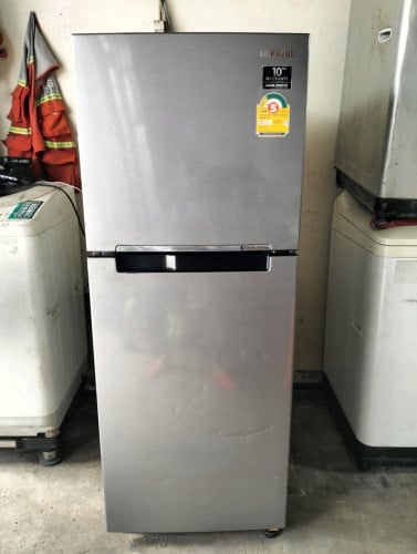 ទូរទឹកកក Samsung មួយទឹកស្អាតសមរម្យ