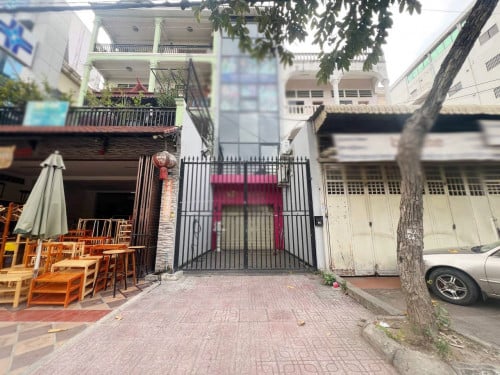 ផ្ទះអាជីវកម្ម សម្រាប់ជួល នៅជិតសាលាបឹងត្របែក | Shop house for rent at near Beong Trobaek School