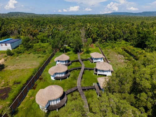[Tropical] Riverside Resort for Sale for US$0.95M – Trapeang Rung, Koh Kong