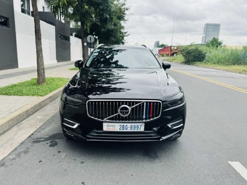 🚗VOLVO XC60 T5 2018 ម្ចាស់ដើមទី1 🚗💵 តំលៃ 31000$ ចចារ💺. ពណ៍ ខ្មៅ ក្នុង ខ្មៅ🔥: ម៉ាសុីន សាំង V4