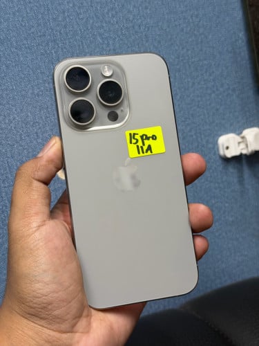 15 pro small 128g Lla eSIM 99%