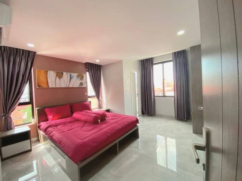 2 Bedrooms Toul Tumpoung