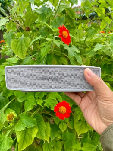 Bose Soundlink Mini 2 មួយទឹកក្រៅស្រុក ខ្ចី 99% តម្លៃ 115$