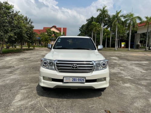 Land Cruiser 2010 full option