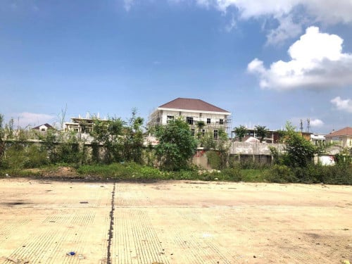 Land For Sale : Near Borey Angkor Phnom Penh 2 & Land Ministry Office