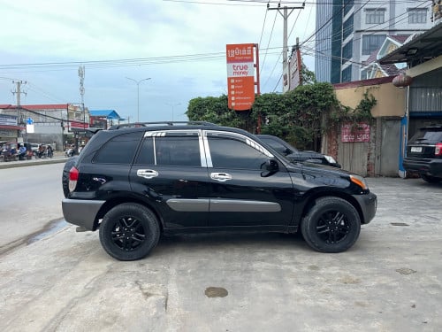 RAV 4 ឆ្នាំ 2002 ឡានស្អាត គ្រឿងក្នុងថ្មី មិនបុកមិនប៉ះ មុខក្រោយស្អាត