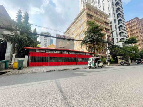 ហាងសម្រាប់ជួល នៅបឹងកេងកង១ ទីតាំងល្អ សម្រាប់បើកភោជនីយដ្ឋាន បើកម៉ាត បើកសាឡន និងប្រកបអាជិវកម្មផ្សេងៗ