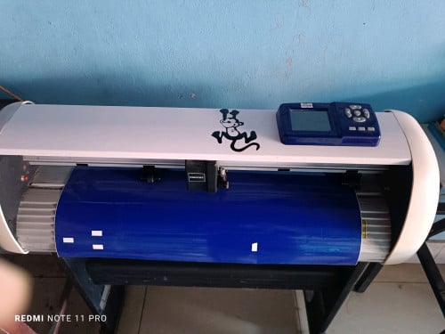 លក់ឈុត កាត់តែម បោះពុម្ពខោអាវ និងបោះពុម្ពមួក