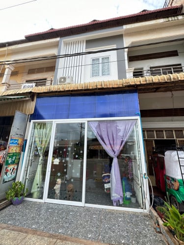 ផ្ទះអាជីវកម្មជួលនៅលេីផ្លូវបេនឡានចុងកៅស៊ូ