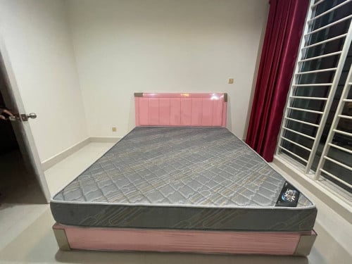 គ្រែ 1.8m x 2m