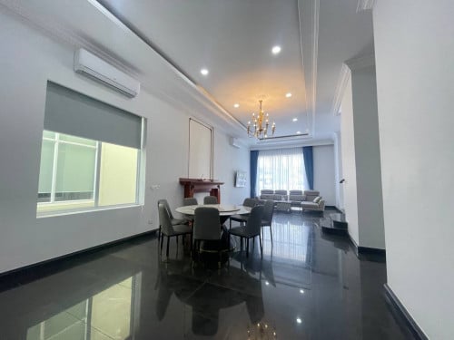 វីឡាទោលសម្រាប់ជួល នៅ បុរី ថោនវីឡា ជិតផ្លូវ60m សាលាអន្តជាតិISPP