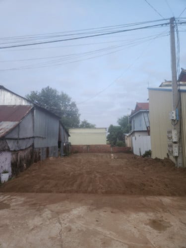 ដីសំរាប់លក់ 7 x 15 =48xxx$