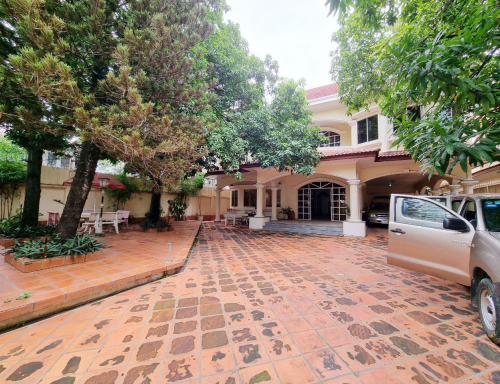 វីឡាទោលសម្រាប់ជួល | Single Villa for Rent