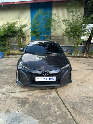 #Toyota Prius Prime 2018 Premium ម្ចាស់ដើមទីមួយឡានស្អាត