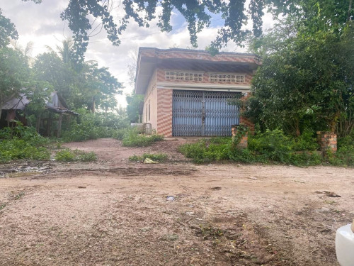 🏦House Available for Urgent Sale at a Special Price (Negotiable).