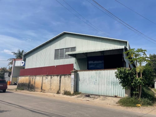 ឃ្លាំងសំរាប់ជួលនៅឈួកវ៉ា / Warehouse for Rent at Chhouk Va