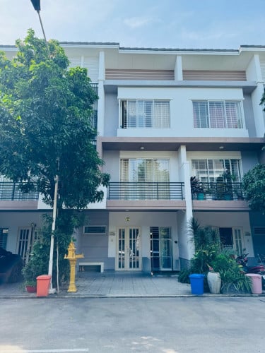 3 Bedrooms For Rent At Peng Hout Beoung Snor Close to CIA Chbar Ampov Campus.