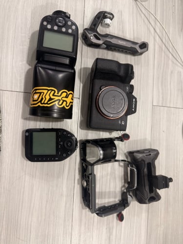 Camera Sony a7iv & Accessories for Sale
