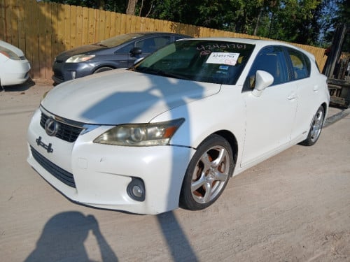 Ct200h 2011 សាង 168700$