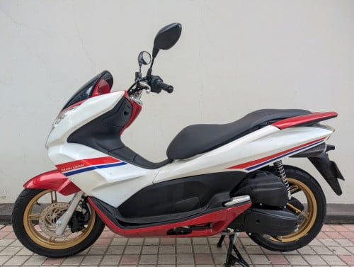 Honda PCX (Japan)