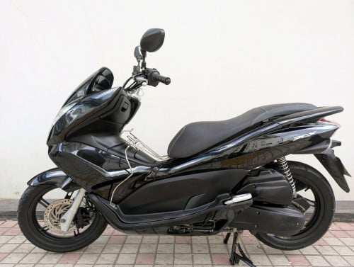 Honda PCX (Japan)