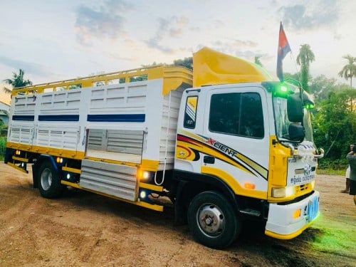 Hyundai ឆ្នាំ2000   5តោន លក់