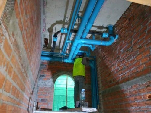 Install water pipes in the building