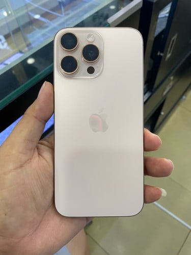 iPhone 16 pro max 256GB នៅស្អាត