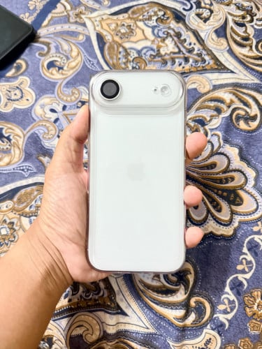 iPhone 17 Air ពណ៌ ស LL 256gb eSIM