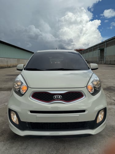 Kia morning 2012 full fsport smart key ទឹកដោះគោ ឡានស្អាត អត់បុកប៉ះទេ