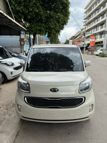 Kia ray 2012 full smart key ឡានស្អាតអត់បុកប៉ះ ធានាម៉ាសុីនប្រអប់លេខ free ជាច្រេីនទៀត