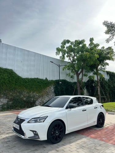 Lexus CT200h 2013