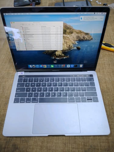 Macbookpro 2017 i5 8+512G touch bar