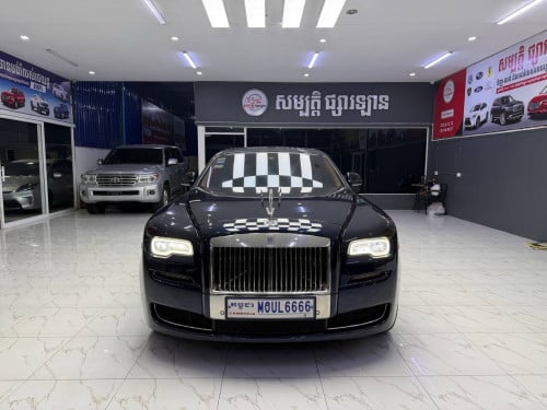 ROLLS ROYES GHOST Series IIYears: 2015 Color: BLACK Option: Full Option