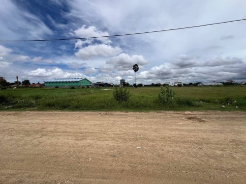 ដីសម្រាប់លក់ភូមិឃ្មួញ សង្កាត់ឃ្មួញ ខណ្ឌ សែនសុខ