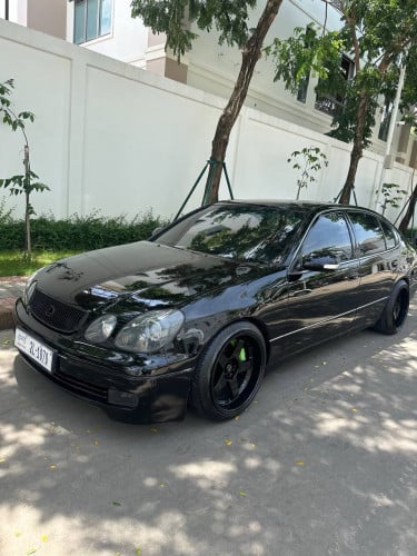 ប្រញាប់លុយ Lexus GS