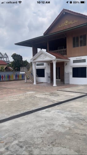 ផ្ទះលក់បន្ទាន់មានចំណូលស្រាប់ 30*70