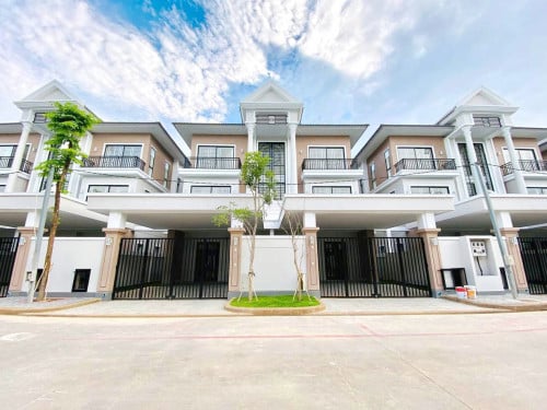 វីឡាភ្លោះA សម្រាប់លក់ | Twin A Villa for sale