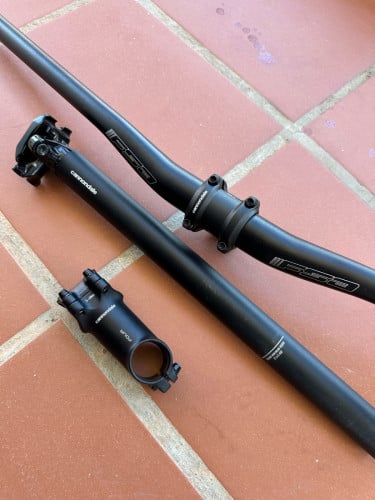 ដៃកង់ កសេះ ដងកែប Cannondale ដោះចេញពីកង់