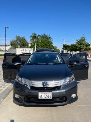 ថ្មីមហាថ្មី LEXUS HS250h Full Advanced Premium