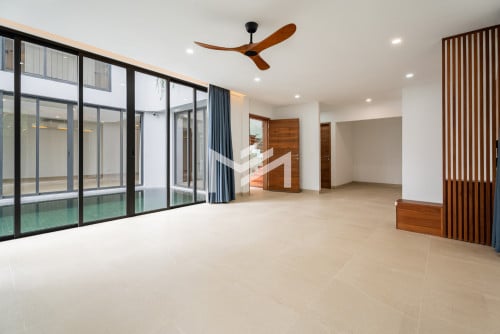 វីឡាសម្រាប់លក់-Luxury Villa For Sale , Veal Sbov📍